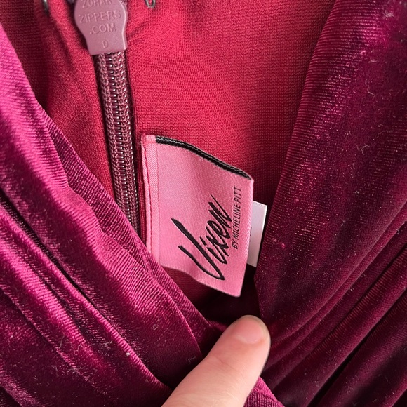 Vixen Vintage Style Dress - Picture 3 of 4